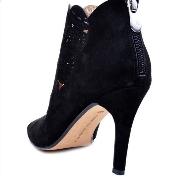 Adrienne Vittadini Blk suede bootie💗peep toe👠 - Picture 2 of 8